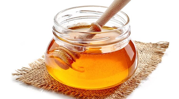 Le miel est un produit utile utilisé pour préparer des remèdes contre la prostatite. 